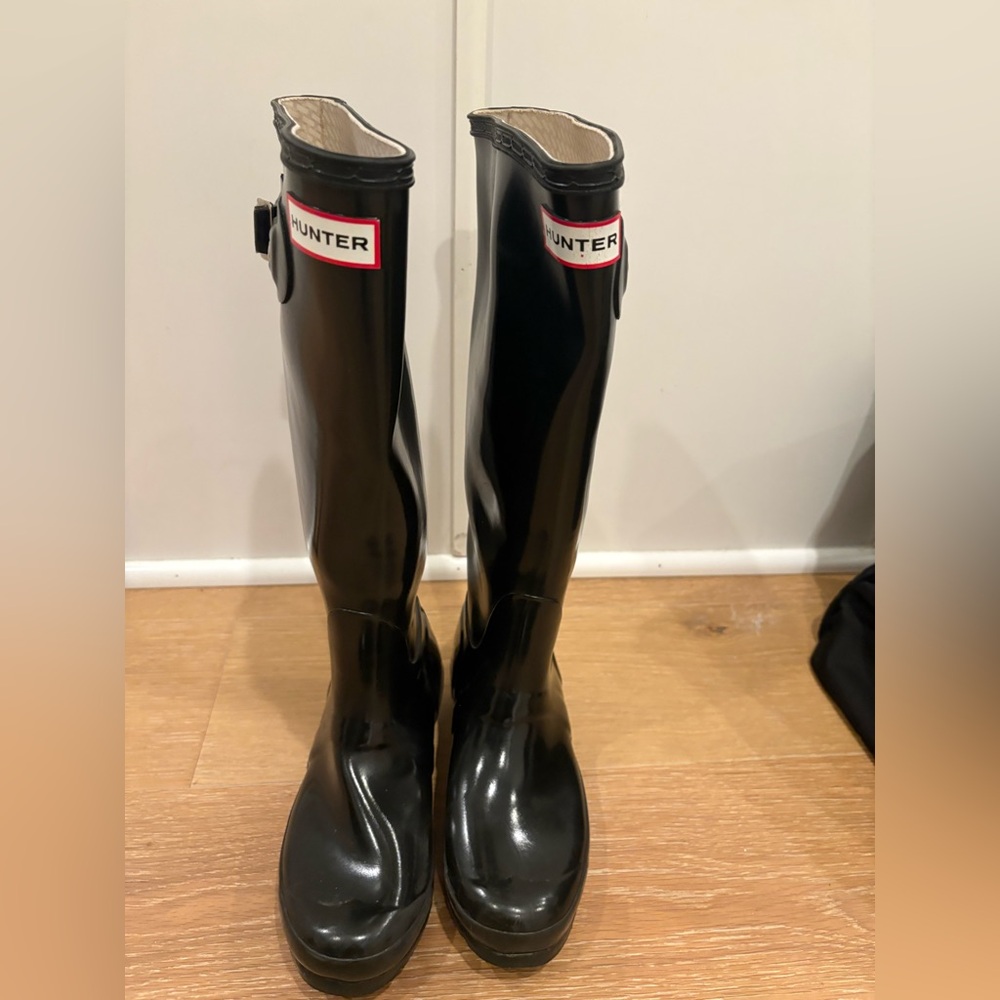 Hunter Glossy Black Rain Boots